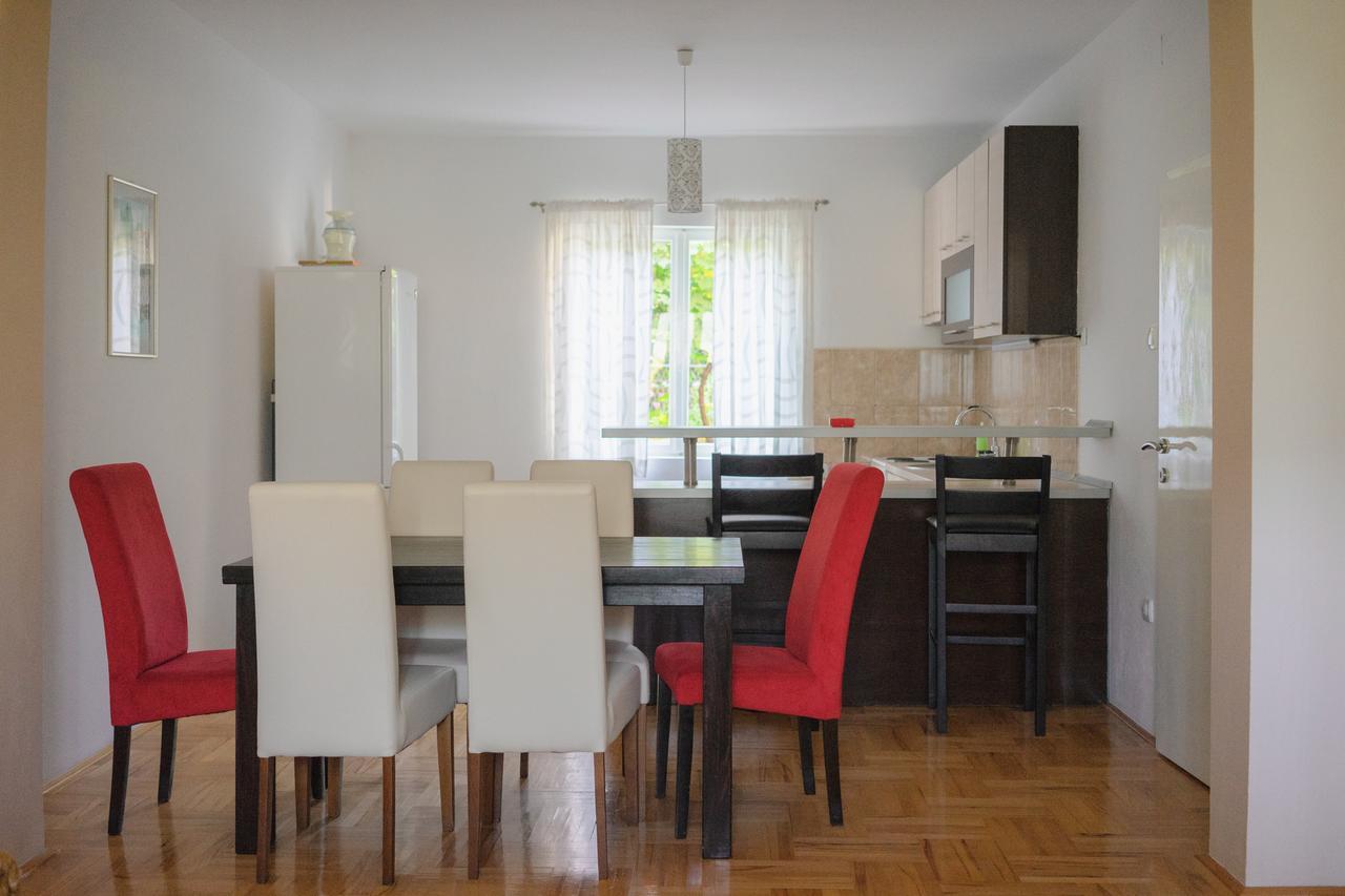 טרביניה Apartment Maric מראה חיצוני תמונה